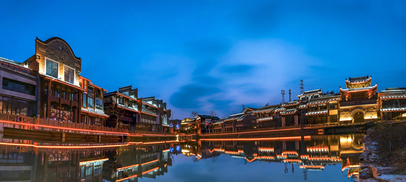 双龙镇 小镇湖景_副本.jpg